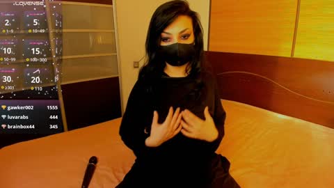 Snapshot of habibi_moon chatting on 01.03.25 Linda online show from 01.03.25
