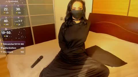 Snapshot of habibi_moon chatting on 03.05.25 Linda online show from 03.05.25