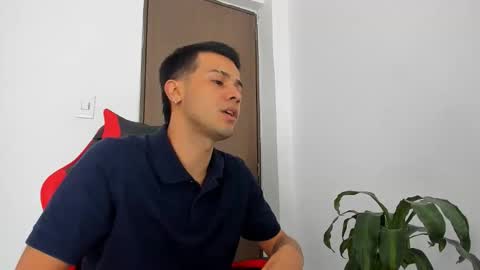 Snapshot of hades_horny_ chatting on 04.06.26 hades_horny_ online show from 04.06.26