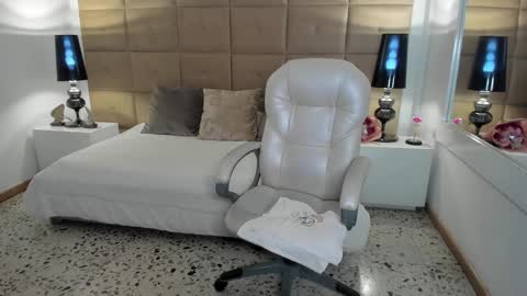 hailey online show from 12.13.24