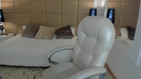 hailey online show from 02.13.25