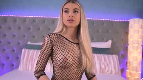 Hailey online show from 11.04.25