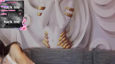 HaileyPeach online show from 11.30.25