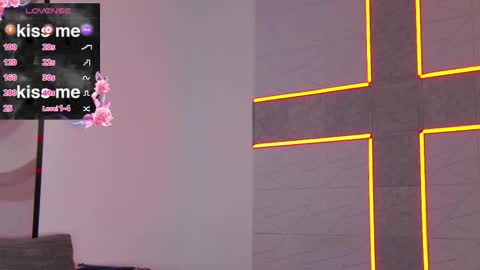 HaileyPeach online show from 12.18.25