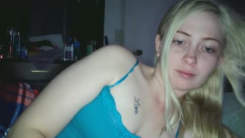 Snapshot of haileyakuma69 chatting on 10.30.25 Hailey and d online show from 10.30.25