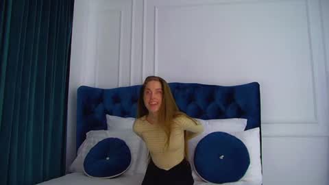 Hailey online show from 07.24.26