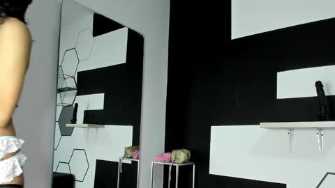 haileycat_ online show from 01.04.25