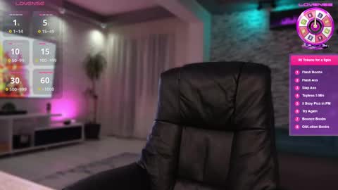 Snapshot of haileygrx chatting on 02.23.25 Masha online show from 02.23.25