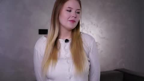 Snapshot of haileylaird chatting on 08.02.26 Gwen online show from 08.02.26