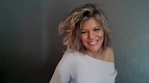 Hailey online show from 02.16.26