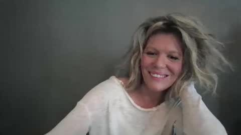 Hailey online show from 03.30.26