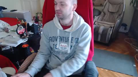 Snapshot of hairyass25yo chatting on 12.10.24 Puppy3 StockyDaddiesmusclebearsbeefybigmans online show from 12.10.24