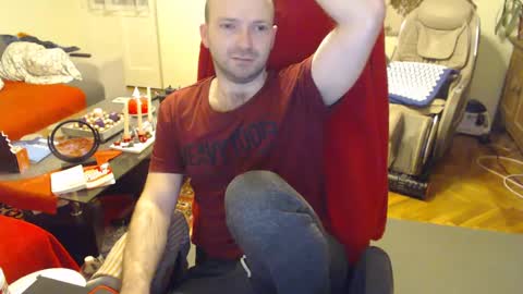 Snapshot of hairyass25yo chatting on 12.24.24 Puppy3 StockyDaddiesmusclebearsbeefybigmans online show from 12.24.24