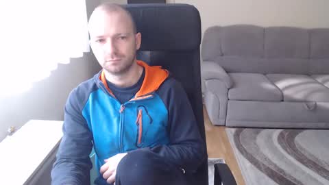 Snapshot of hairyass25yo chatting on 01.24.25 Puppy3 StockyDaddiesmusclebearsbeefybigmans online show from 01.24.25