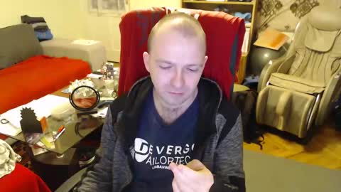 Snapshot of hairyass25yo chatting on 02.03.25 Puppy3 StockyDaddiesmusclebearsbeefybigmans online show from 02.03.25