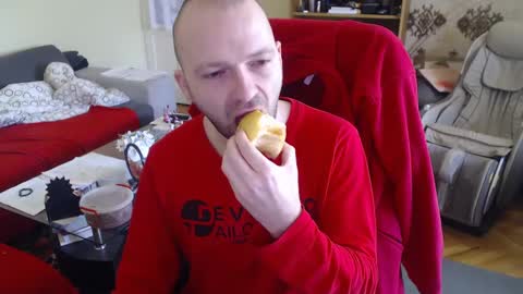 Snapshot of hairyass25yo chatting on 02.10.25 Puppy3 StockyDaddiesmusclebearsbeefybigmans online show from 02.10.25
