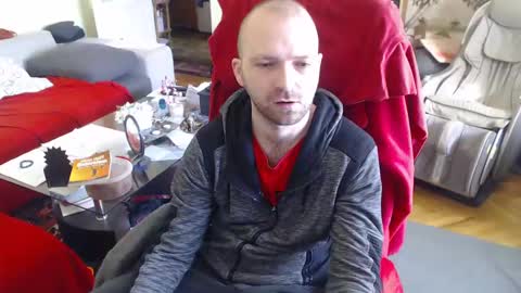 Snapshot of hairyass25yo chatting on 02.11.25 Puppy3 StockyDaddiesmusclebearsbeefybigmans online show from 02.11.25