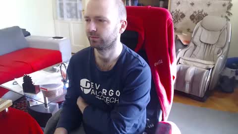 Snapshot of hairyass25yo chatting on 02.15.25 Puppy3 StockyDaddiesmusclebearsbeefybigmans online show from 02.15.25