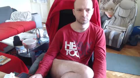 Snapshot of hairyass25yo chatting on 02.19.25 Puppy3 StockyDaddiesmusclebearsbeefybigmans online show from 02.19.25