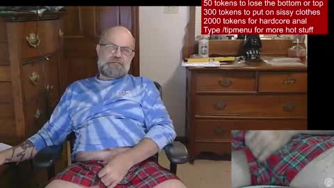HairyDaddyBear69 online show from 04.11.26