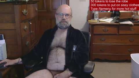 HairyDaddyBear69 online show from 04.24.26