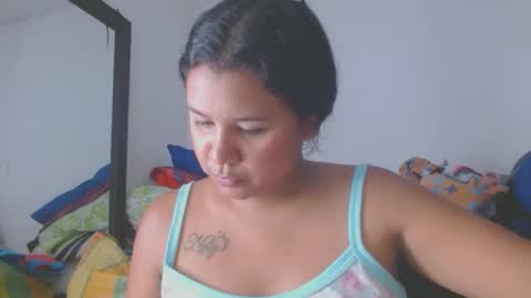 Snapshot of hairygirl83 chatting on 04.30.26 hairygirl83 online show from 04.30.26