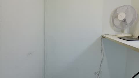 hairyinstinct online show from 11.02.25