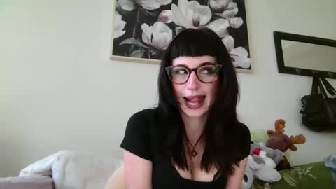 Snapshot of hairyjess chatting on 11.01.25 Jess online show from 11.01.25