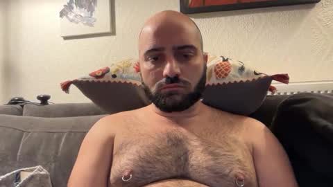 Hairy Guy online show from 11.11.25