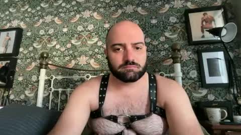 Hairy Guy online show from 06.23.26