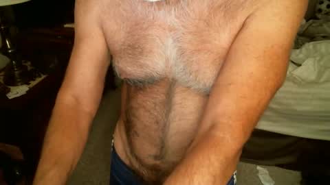 Hairy pecs online show from 04.09.26