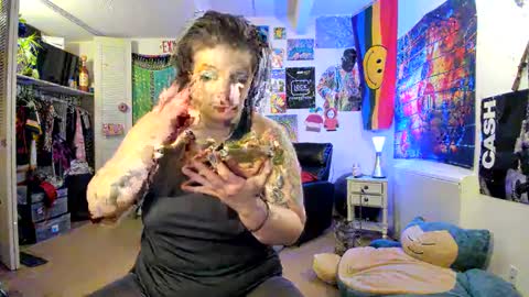 Snapshot of hairypoper chatting on 09.25.25 hairypoper online show from 09.25.25