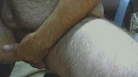 Snapshot of hairysmallfat chatting on 06.19.26 hairysmallfat online show from 06.19.26