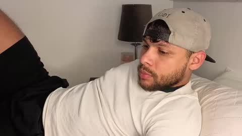 Independent       model  online show from 11.20.25