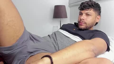 Independent       model  online show from 02.15.26