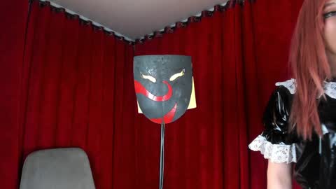 Snapshot of hakurukushka chatting on 12.27.24 Haku Please help me with your thumbs up its important online show from 12.27.24