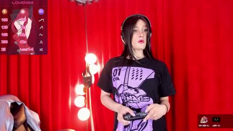 Snapshot of hakurukushka chatting on 02.10.25 Haku Please help me with your thumbs up its important online show from 02.10.25