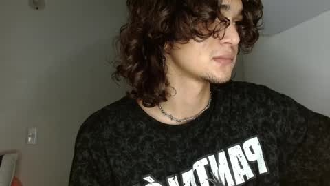Snapshot of halan_jr chatting on 12.19.24 halan online show from 12.19.24