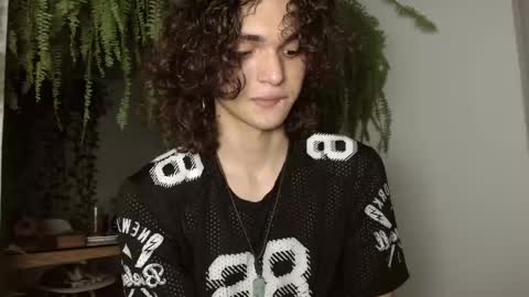 Snapshot of halan_jr chatting on 01.23.25 halan online show from 01.23.25