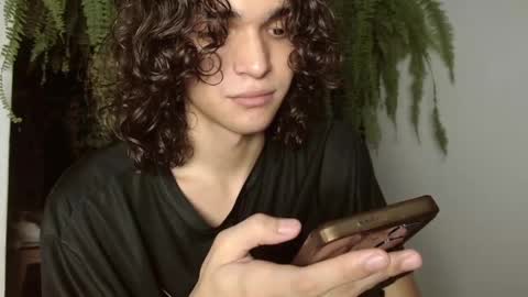 Snapshot of halan_jr chatting on 02.27.25 halan online show from 02.27.25
