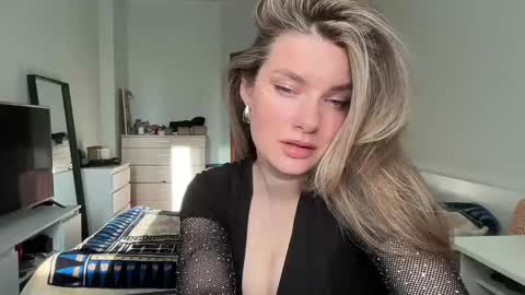 haley_rune online show from 02.05.25