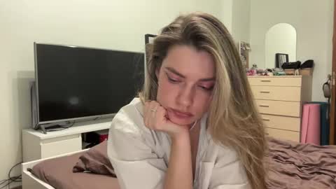 haley_rune online show from 02.11.25