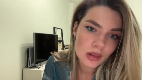 haley_rune online show from 02.13.25