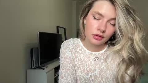 haley_rune online show from 02.15.25