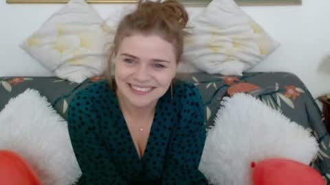 Snapshot of haleyreedme chatting on 02.21.25 Haley online show from 02.21.25