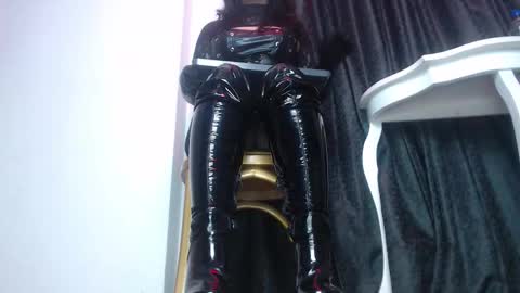 Halley Raven online show from 09.12.25