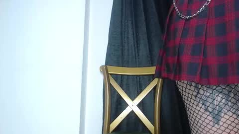 Halley Raven online show from 10.07.25