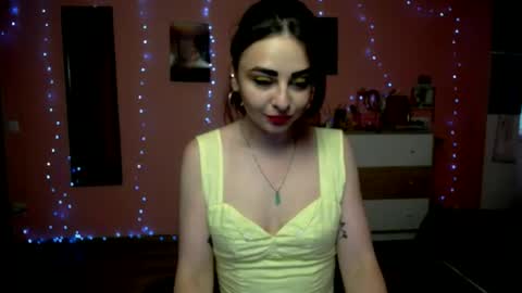 Snapshot of halleyg chatting on 06.16.26 Ann online show from 06.16.26