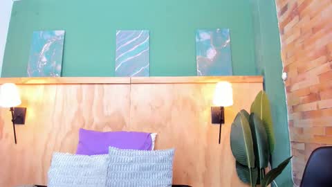 Snapshot of halleylorens chatting on 02.13.26 Halley Lorens online show from 02.13.26