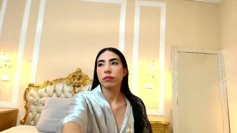 Hallie Stone online show from 04.17.26